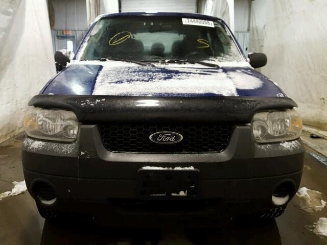 1FMYU92Z15KD28557 - 2005 FORD ESCAPE XLS BLUE photo 9