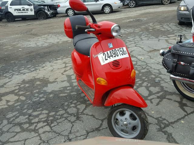 ZAPM198F135009100 - 2003 VESPA M198F RED photo 1