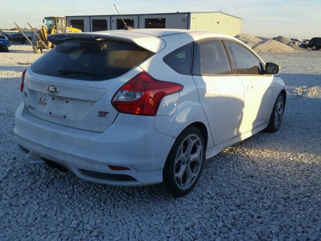 1FADP3L91EL316642 - 2014 FORD FOCUS ST WHITE photo 4