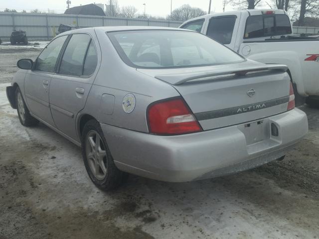 1N4DL01D2YC161654 - 2000 NISSAN ALTIMA XE SILVER photo 3