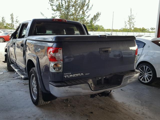 5TFEV54198X059462 - 2008 TOYOTA TUNDRA CRE CHARCOAL photo 3