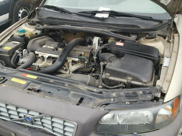 YV1SZ58D621081032 - 2002 VOLVO V70 XC GOLD photo 7