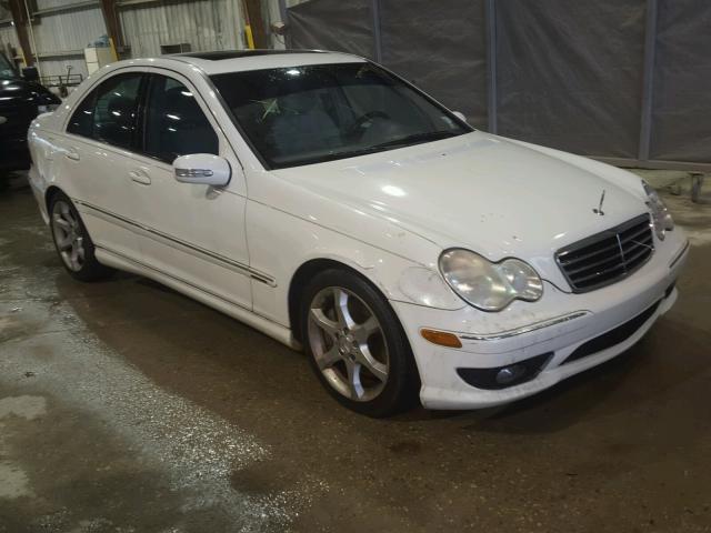 WDBRF52H77F892114 - 2007 MERCEDES-BENZ C 230 WHITE photo 1