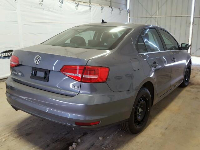 3VWLA7AJXFM291779 - 2015 VOLKSWAGEN JETTA TDI GRAY photo 4