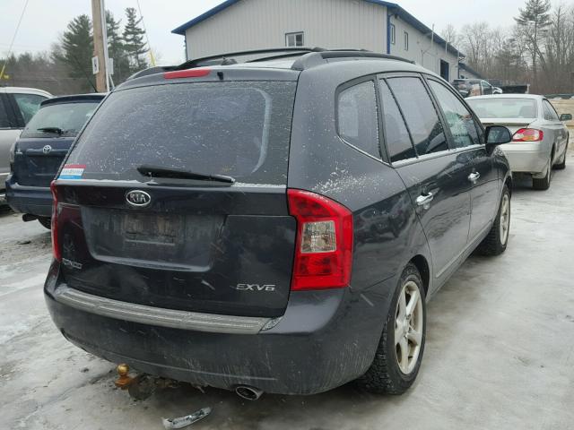 KNAFG526477090711 - 2007 KIA RONDO LX GRAY photo 4