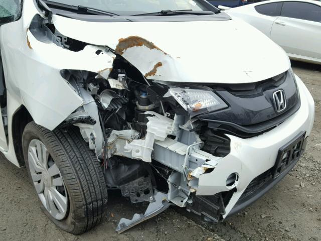 JHMGK5H56HS021780 - 2017 HONDA FIT LX أبيض صورة 9
