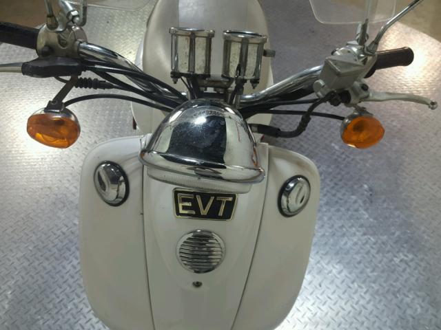 RF8BC91079P000013 - 2008 EVT SCOOTER WHITE photo 16