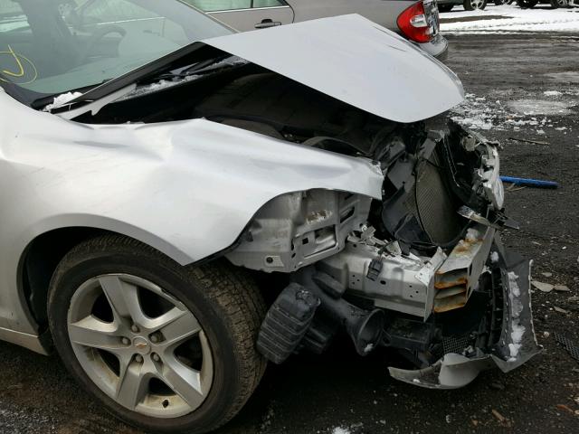 1G1ZB5EB5AF239074 - 2010 CHEVROLET MALIBU LS SILVER photo 9