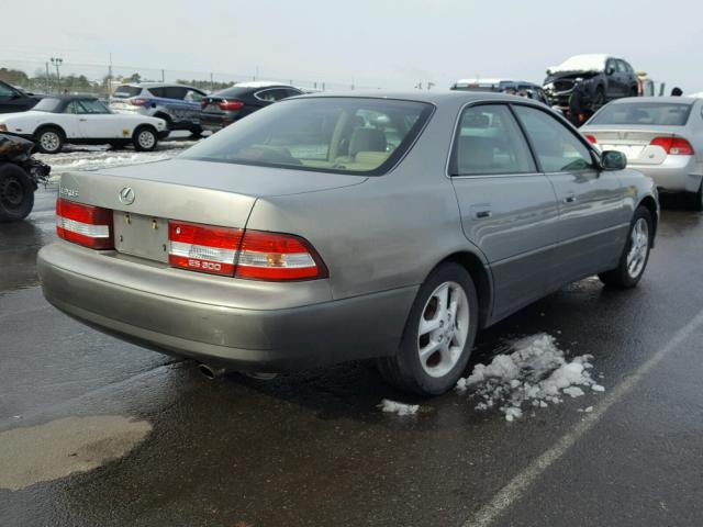 JT8BF28G2Y5081018 - 2000 LEXUS ES 300 GRAY photo 4