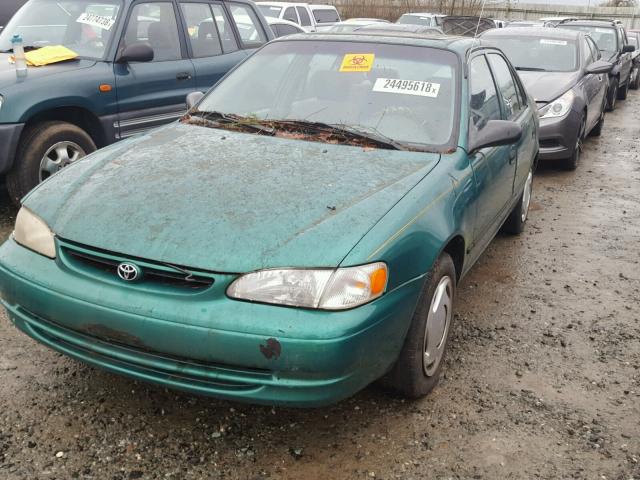 1NXBR12E1WZ015052 - 1998 TOYOTA COROLLA VE GREEN photo 2