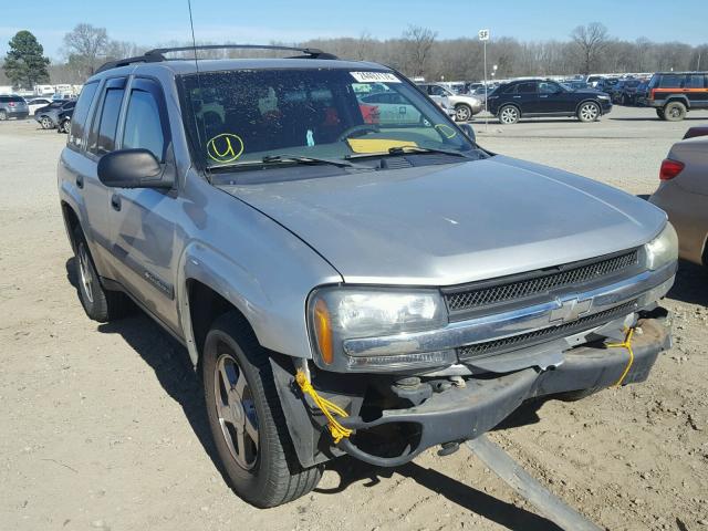 1GNDT13S342112806 - 2004 CHEVROLET TRAILBLAZE SILVER photo 1