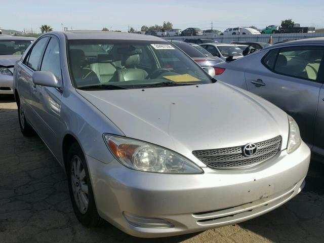 4T1BF30K22U532058 - 2002 TOYOTA CAMRY LE SILVER photo 1