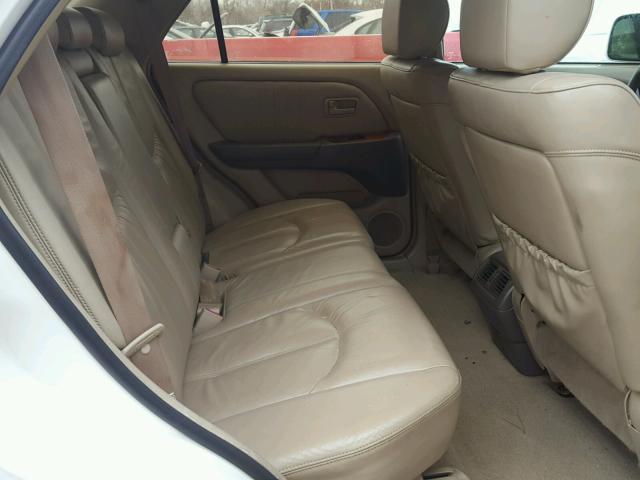 JT6HF10UXX0059956 - 1999 LEXUS RX 300 CREAM photo 6