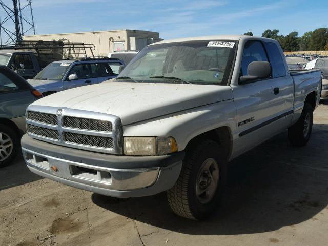 3B7HC13Z3YG137919 - 2000 DODGE RAM 1500 WHITE photo 2