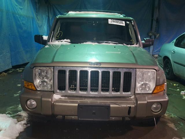 1J8HG58N26C178701 - 2006 JEEP COMMANDER GOLD photo 9