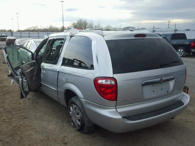 2C8GP64L03R363019 - 2003 CHRYSLER TOWN & COU SILVER photo 3