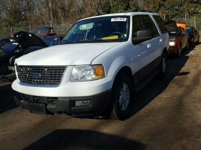 1FMFU16536LA26280 - 2006 FORD EXPEDITION WHITE photo 2