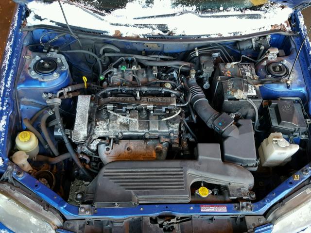 JM1BJ225230131655 - 2003 MAZDA PROTEGE DX BLUE photo 7