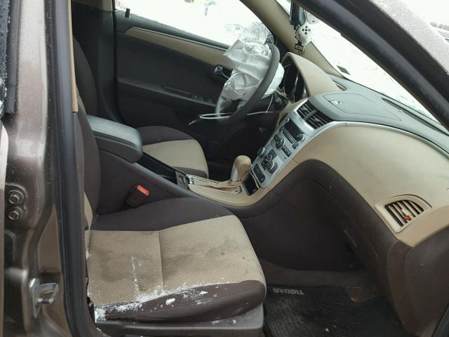 1G1ZB5E12BF204470 - 2011 CHEVROLET MALIBU LS ბეჟი ფოტო 5