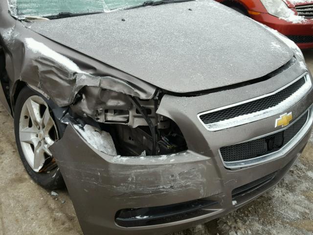 1G1ZB5E12BF204470 - 2011 CHEVROLET MALIBU LS ბეჟი ფოტო 9