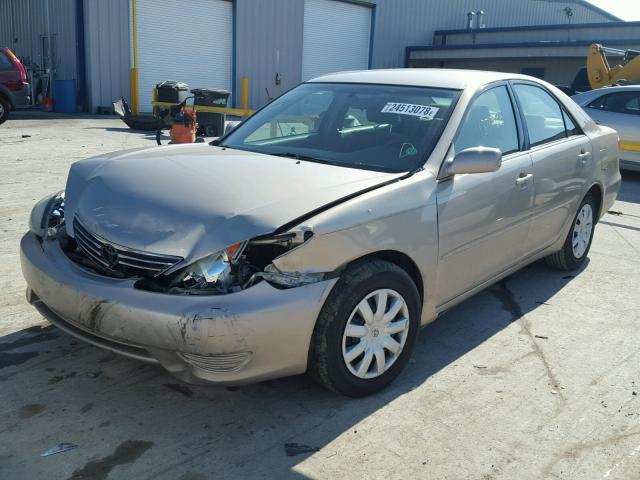 4T1BE32K16U718759 - 2006 TOYOTA CAMRY LE GOLD photo 2