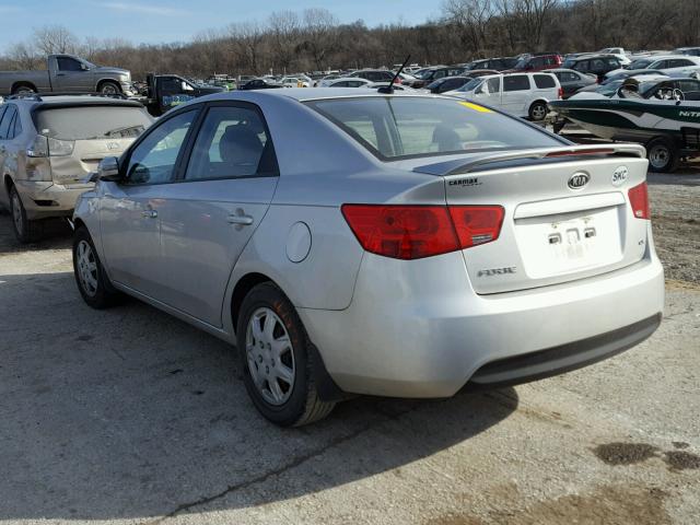 KNAFU4A25A5881267 - 2010 KIA FORTE EX SILVER photo 3