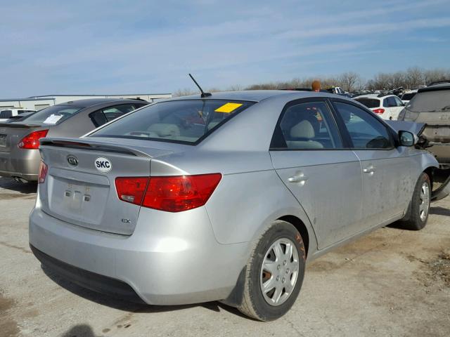 KNAFU4A25A5881267 - 2010 KIA FORTE EX SILVER photo 4