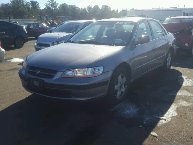 1HGCG1651YA089828 - 2000 HONDA ACCORD EX GRAY photo 2