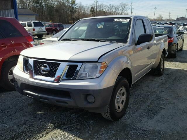 1N6BD06T89C418409 - 2009 NISSAN FRONTIER K SILVER photo 2