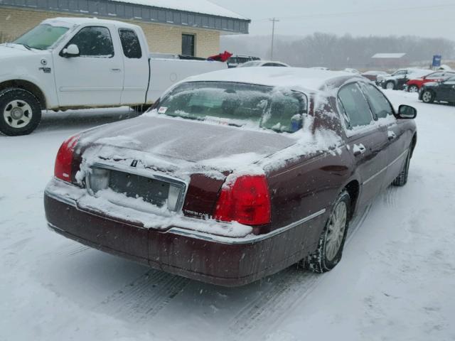 1LNHM82W63Y636205 - 2003 LINCOLN TOWN CAR S BURGUNDY photo 4