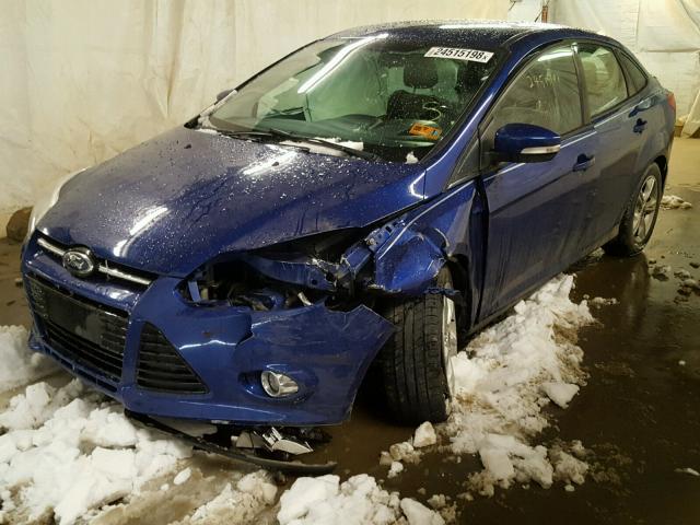 1FAHP3F20CL205304 - 2012 FORD FOCUS SE BLUE photo 2