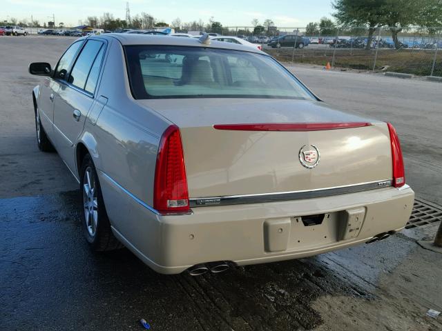 1G6KD5E65BU150000 - 2011 CADILLAC DTS LUXURY CREAM photo 3