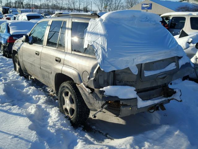 1GNDT13S572152440 - 2007 CHEVROLET TRAILBLAZE GRAY photo 3