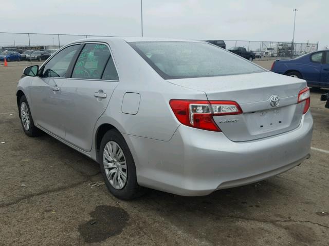 4T4BF1FK6ER393767 - 2014 TOYOTA CAMRY L SILVER photo 3