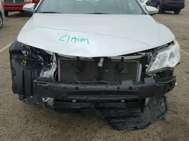 4T4BF1FK6ER393767 - 2014 TOYOTA CAMRY L SILVER photo 9