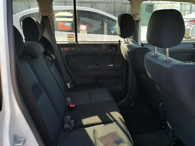 JTLKT324064127872 - 2006 TOYOTA SCION XB 白色 照片 6