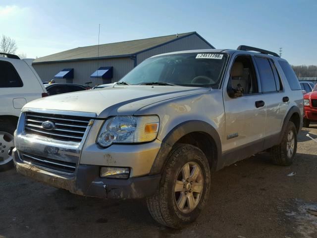 1FMEU73E06UA98180 - 2006 FORD EXPLORER X SILVER photo 2