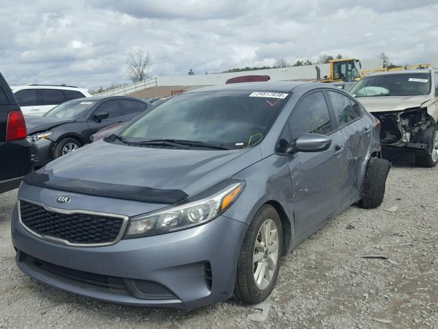 3KPFL4A78HE130762 - 2017 KIA FORTE LX BLACK photo 2