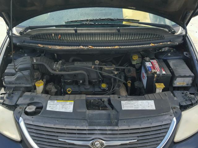 2C4GP54L04R605224 - 2004 CHRYSLER TOWN & COU BLUE photo 7