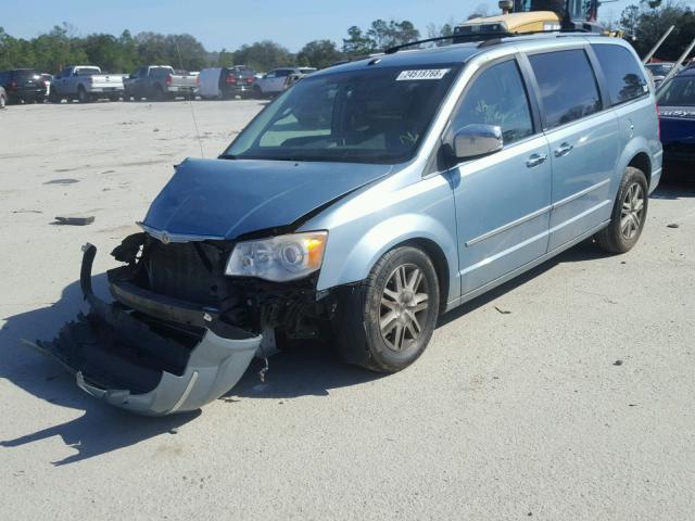 2A8HR64X79R659837 - 2009 CHRYSLER TOWN & COU BLUE photo 2