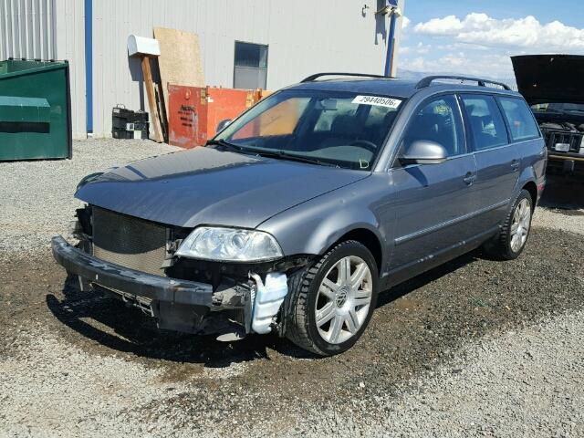 WVWDD63B65E120711 - 2005 VOLKSWAGEN PASSAT GLS GRAY photo 2