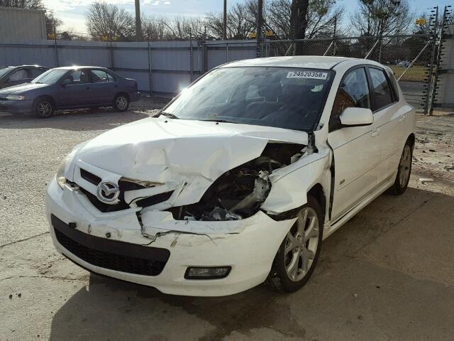 JM1BK343181850363 - 2008 MAZDA 3 HATCHBAC WHITE photo 2