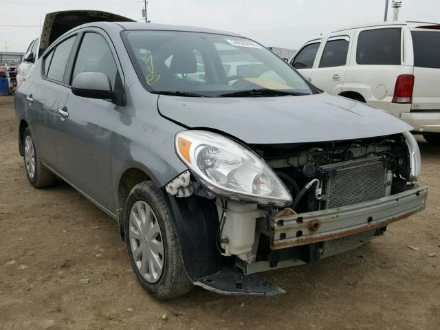 3N1CN7AP3CL863825 - 2012 NISSAN VERSA S GRAY photo 1