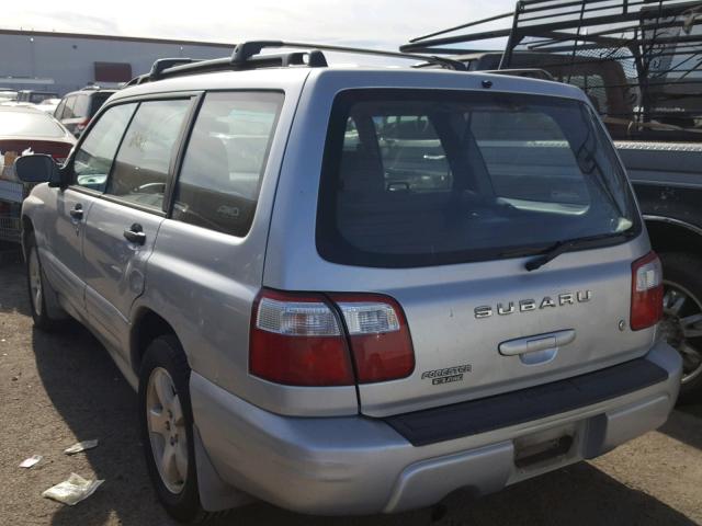 JF1SF65602H705527 - 2002 SUBARU FORESTER S SILVER photo 3