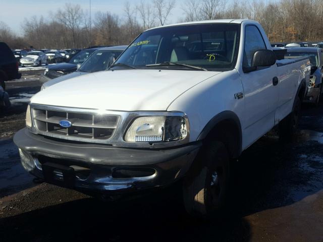 1FTDF18W2VNC63762 - 1997 FORD F150 WHITE photo 2