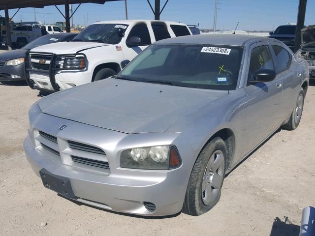 2B3KA43RX8H261295 - 2008 DODGE CHARGER SILVER photo 2