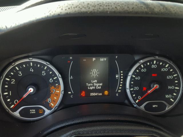 ZACCJAAT9FPC04226 - 2015 JEEP RENEGADE S SILVER photo 8