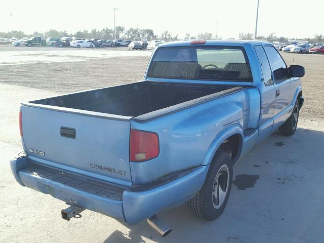 1GCCS19X0V8150647 - 1997 CHEVROLET S TRUCK S1 BLUE photo 4