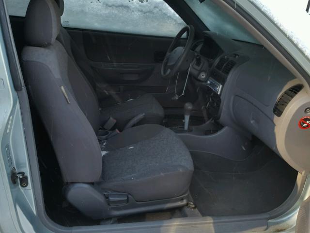 KMHCG35C54U301130 - 2004 HYUNDAI ACCENT GL BLUE photo 5