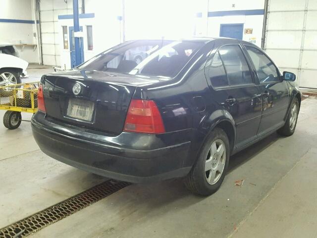 3VWSC29M0YM014231 - 2000 VOLKSWAGEN JETTA GLS BLACK photo 4